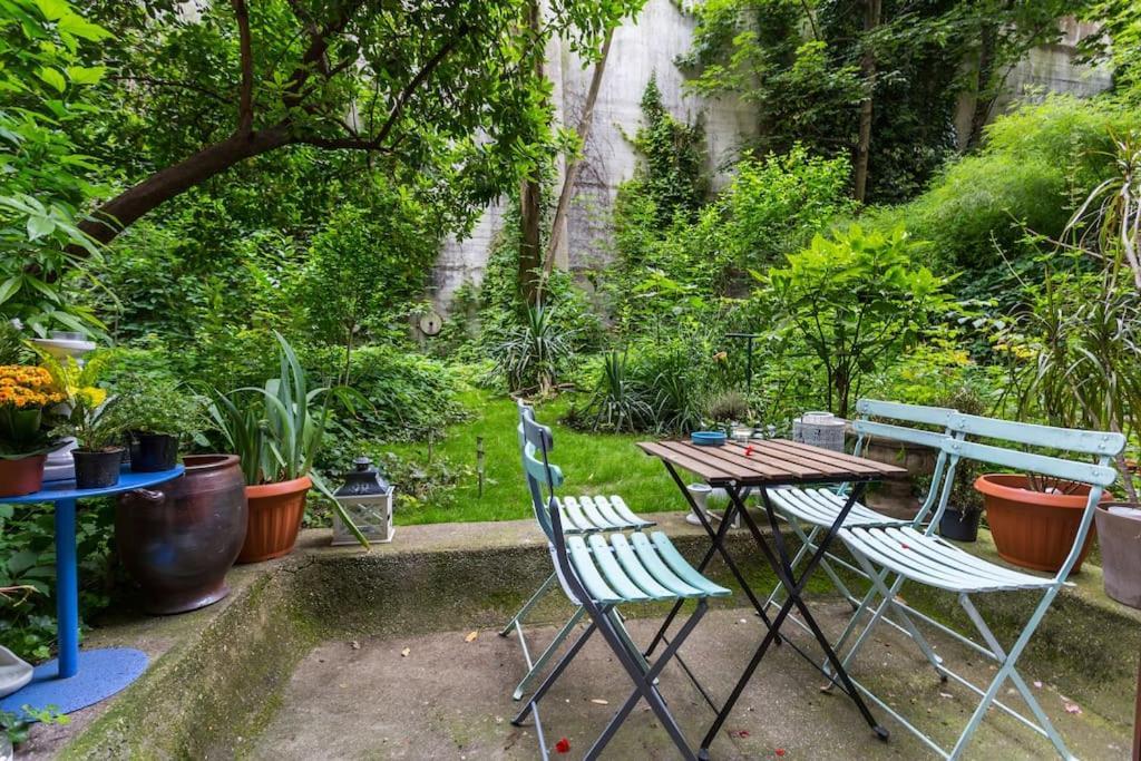 Appartamento Un Coin De Paradis Avec Jardin à Montmartre Parigi